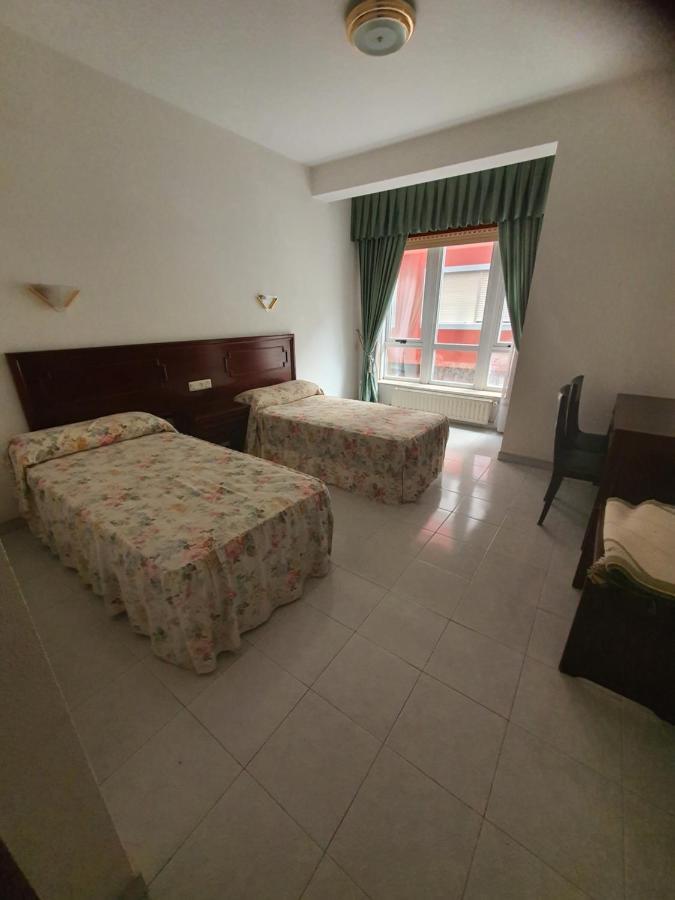 Flor De Loto Hotel Ordes ภายนอก รูปภาพ